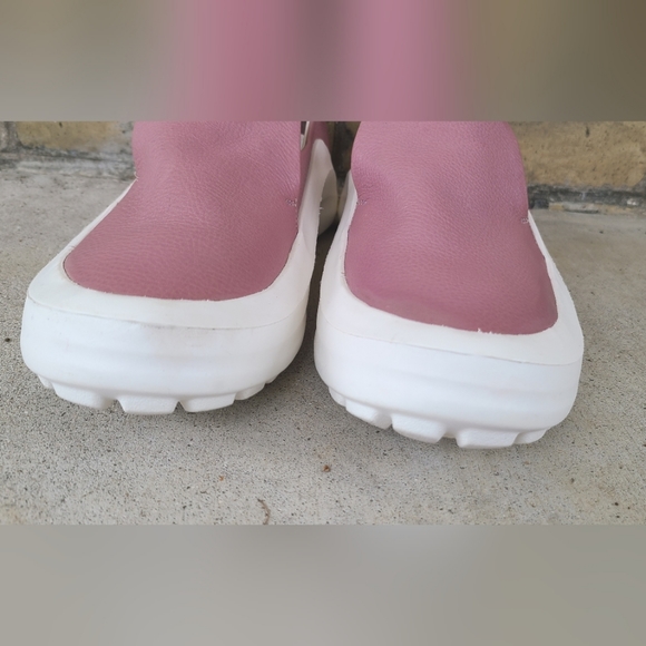 Bueno Leather Slip-ons - Picture 9 of 10